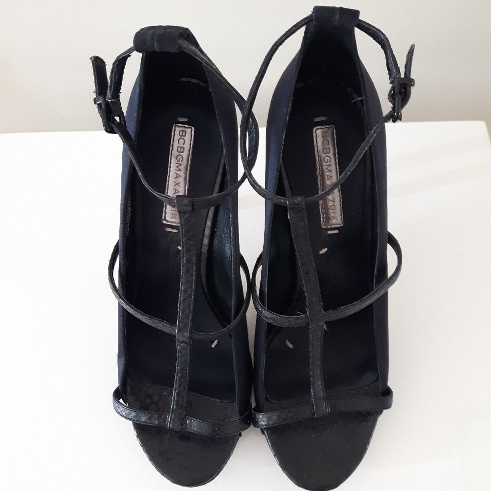 Heels - Picture 2 of 2